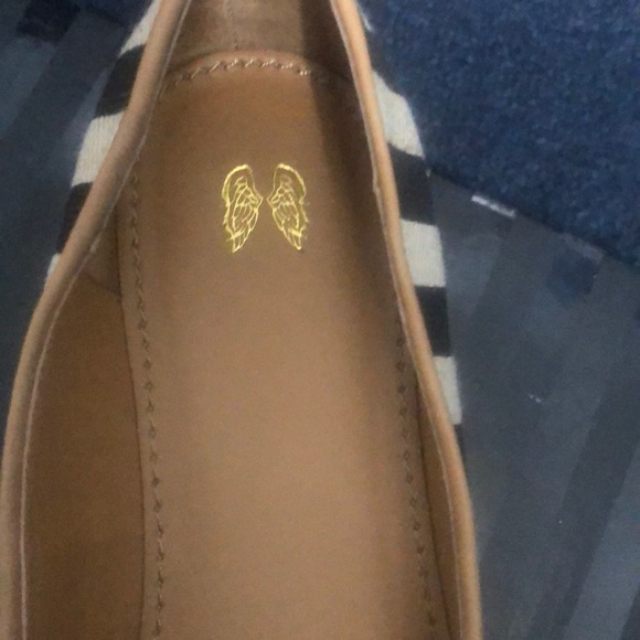 Shoes - Picture 2 of 7